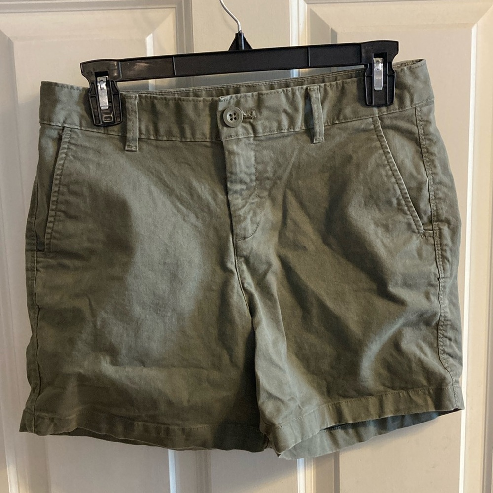 Size 2 Green Eddie Bauer Shorts